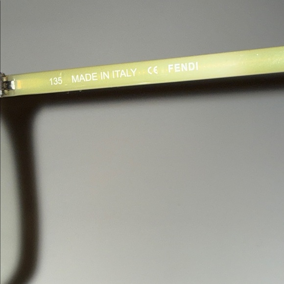 Fendi Rectangular Eyeglass frames - Picture 3 of 7